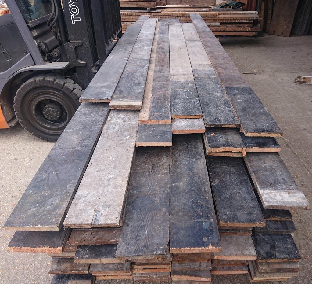 <p>Reclaimed Pine Flooring, 6 3/4" wide</p><p>145 m2 all from one house</p>